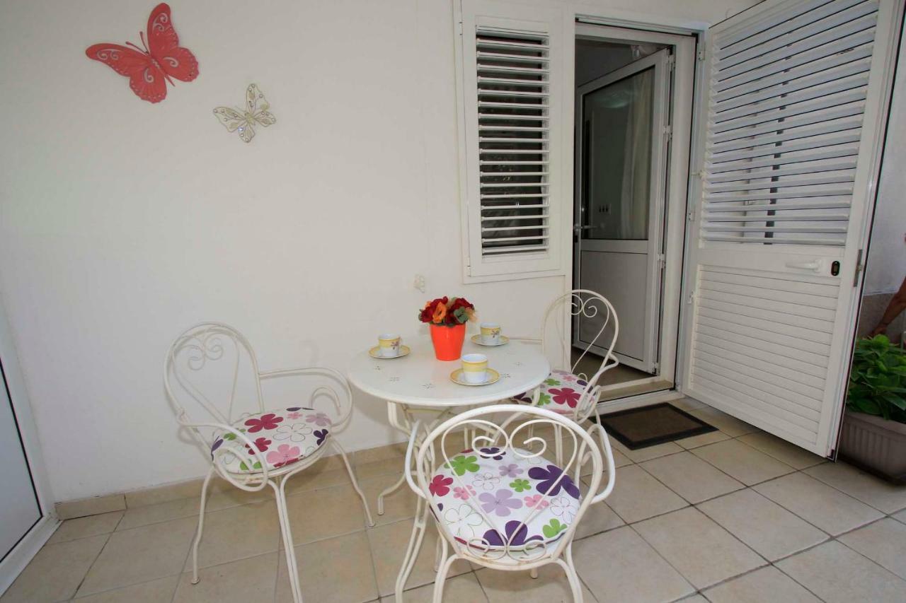 Apartmani Ivona & Ivo Makarska Exterior photo